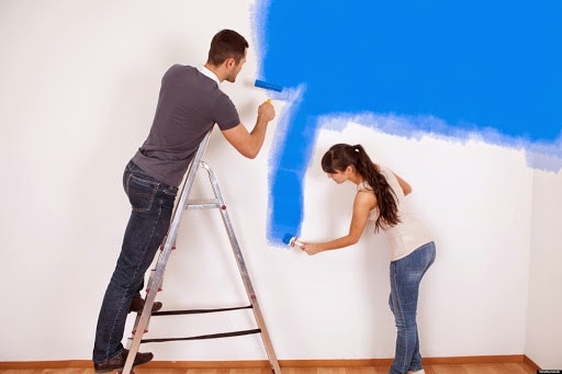 Thậm chí bạn cũng có thể tự tay sơn sửa lại ngôi nhà của mình